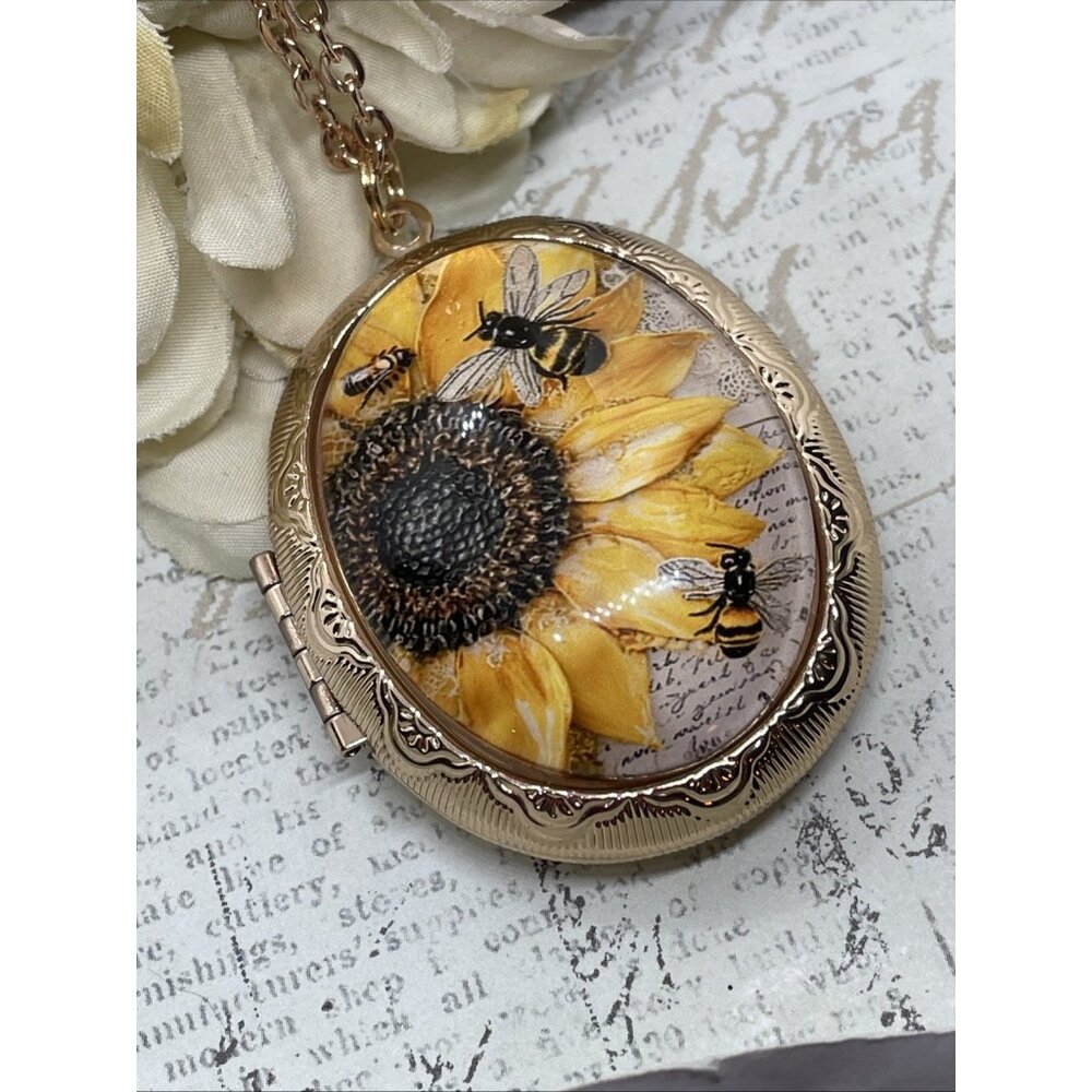 Rose Gold Large Bee Garden Sunflower Wife Locket Necklace Birthday Anniversary